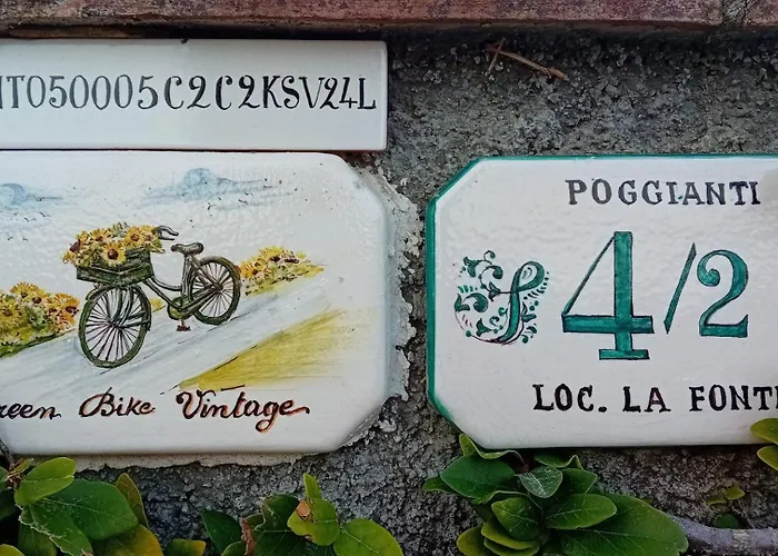 Green Bike Vintage Tuscany - Countryside Holiday Apartment With Pool